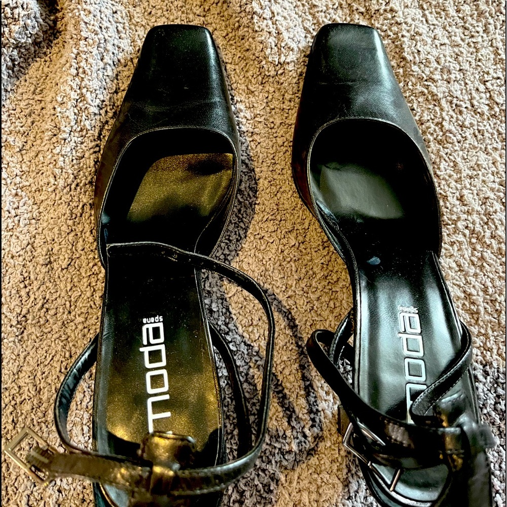 Flat toe, open-back pumps with ankle strap